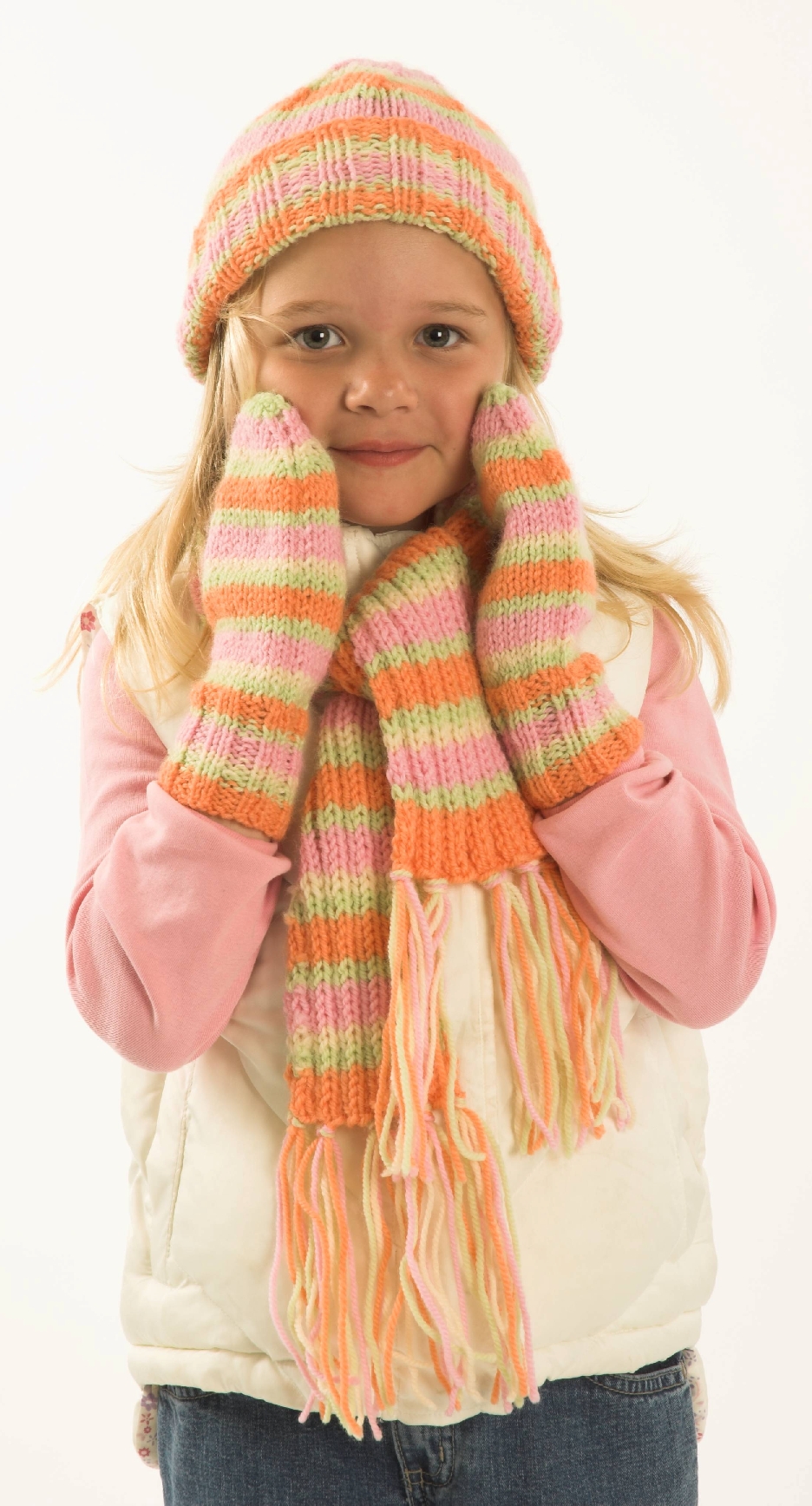 Child Hat Scarf and Mitts Pattern #F170